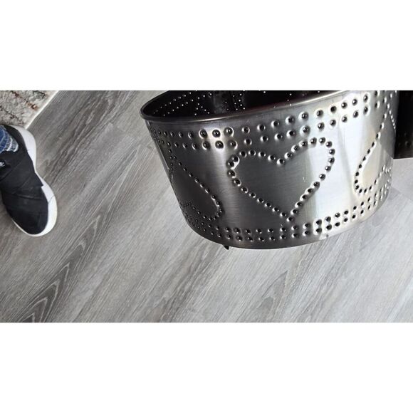 2 ~ Ivine's Tinwear Pierced Tin Heart Footed  Primitive Style PA Dutch 6"x3.5" - Picture 12 of 12